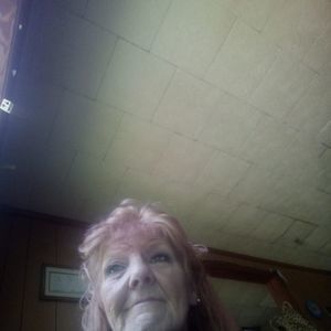 Meet your Posher, Connie